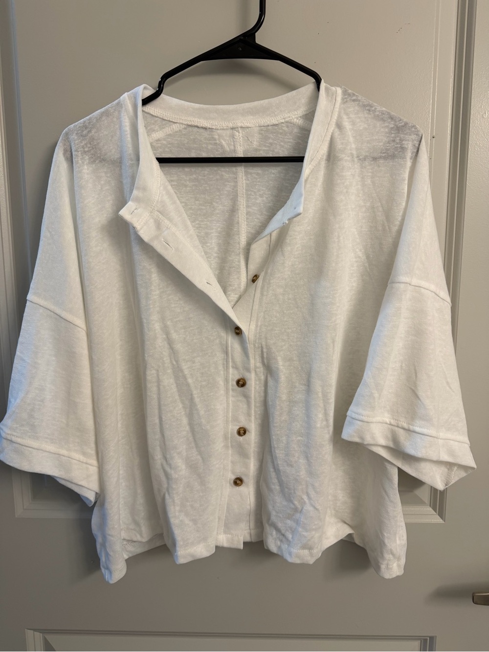 Relaxed Cream Button-Front Women's Shirt - Picture 5 of 7